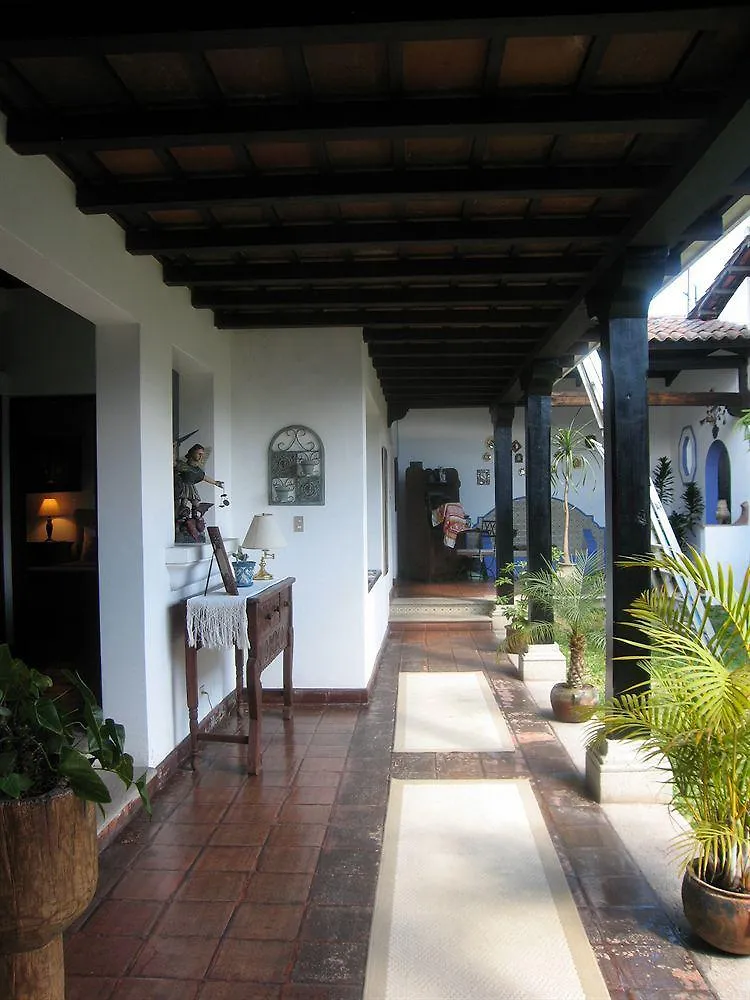 Hotel La Casa De Don Pedro Antigua